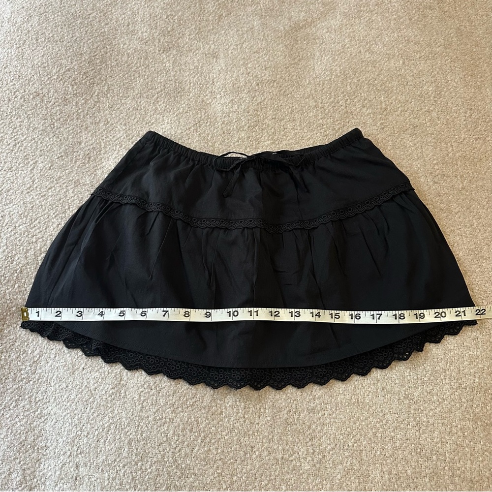 Reformation Tavia Skirt - Picture 5 of 9
